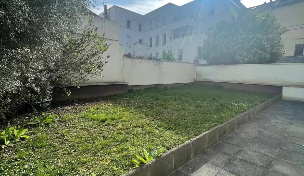 SAINTDENIS-EXT