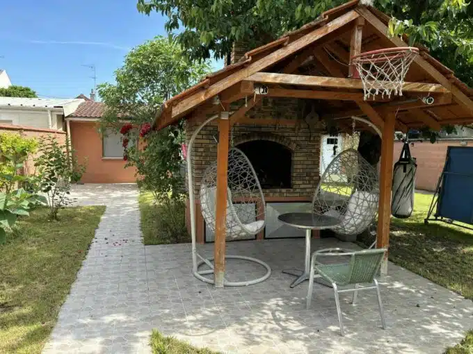 Maison avec jardin à mitry-mory.